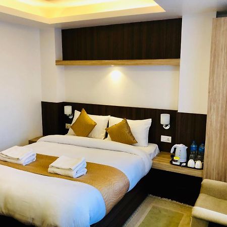 The Milestone Hotel Kathmandu Esterno foto