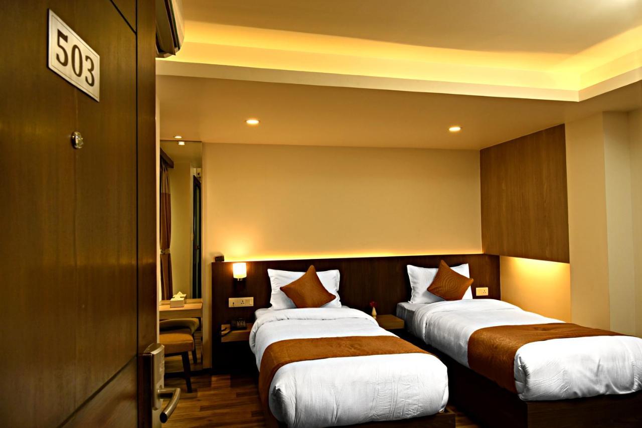 The Milestone Hotel Kathmandu Esterno foto