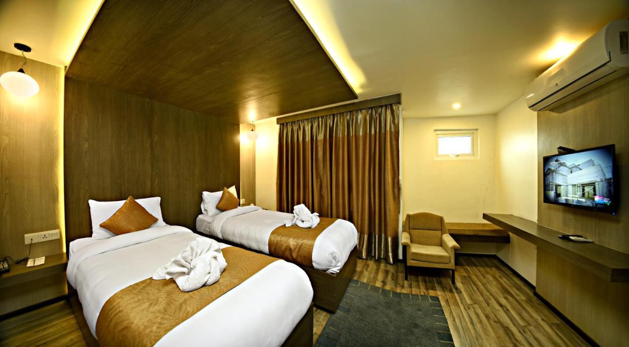 The Milestone Hotel Kathmandu Esterno foto